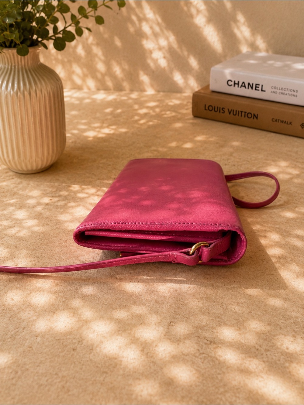 Pre-Loved Prada Fuchsia Saffiano Leather Crossbody Bag with Gold Trim - Picture 5 of 5